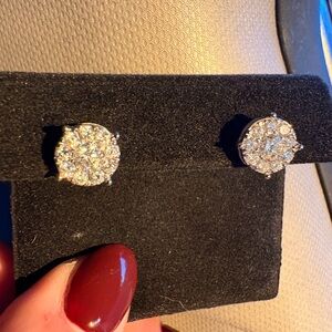 Never Worn, 10K Diamond Earrings
